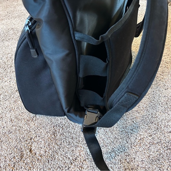 Banana Republic Large Black Insulated Backpack Hiking Golf Picnic 11x16 Unisex